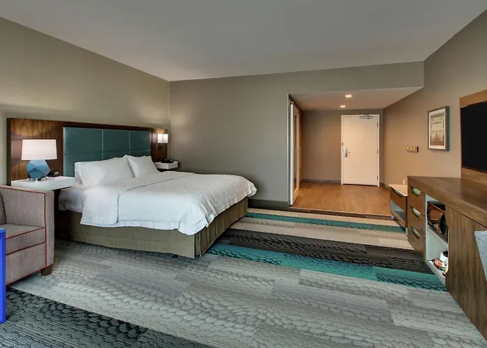 Hampton Inn & Suites By Hilton Southport