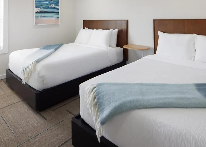 Oceaneer Hotel