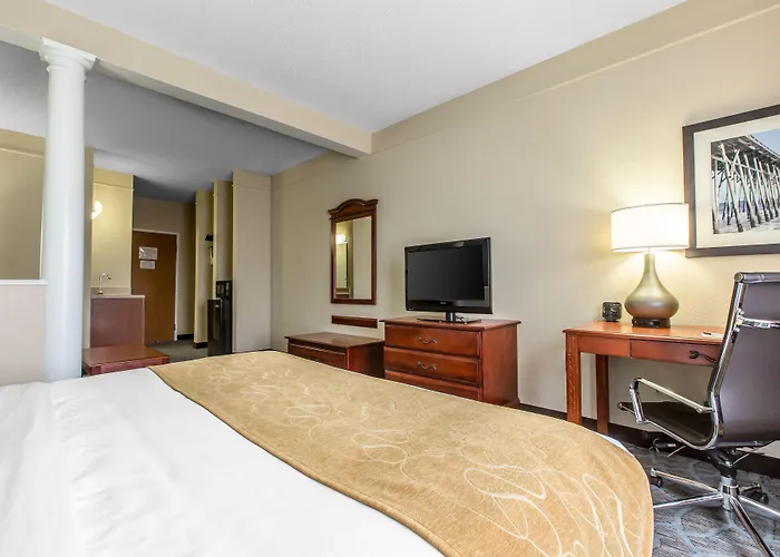 Comfort Suites Southport - Oak Island