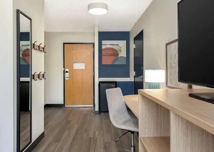 Spark By Hilton Wilmington